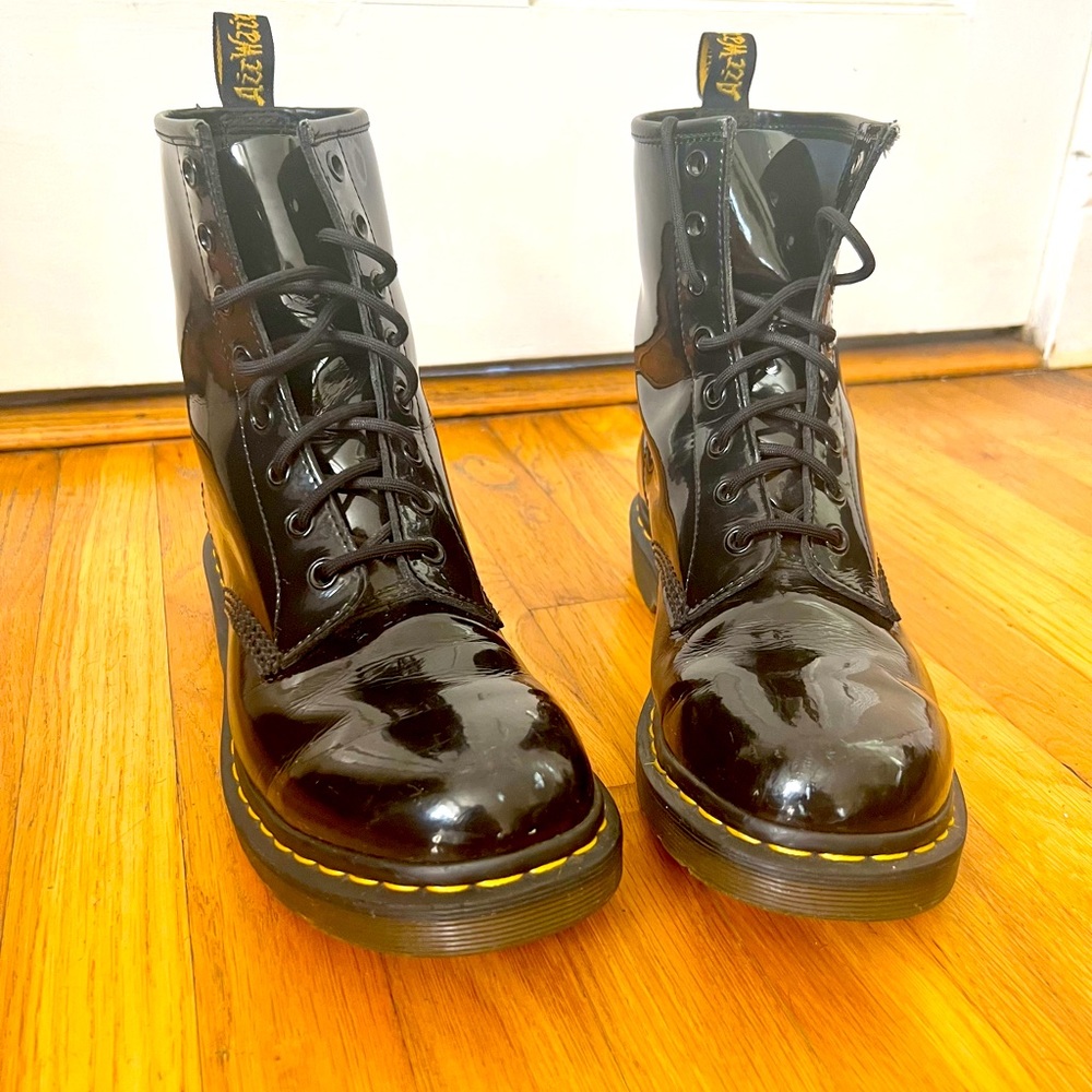 DOC MARTENS 1460 W Womens Black Patent Leather Combat Boots, Size: UK 8 — US 10